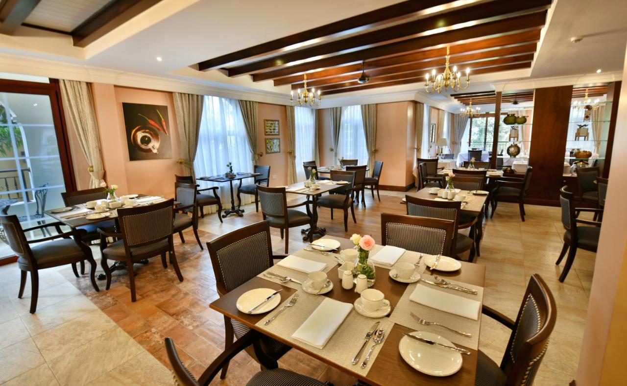 Casa Solada Hotel Kampala Exterior photo