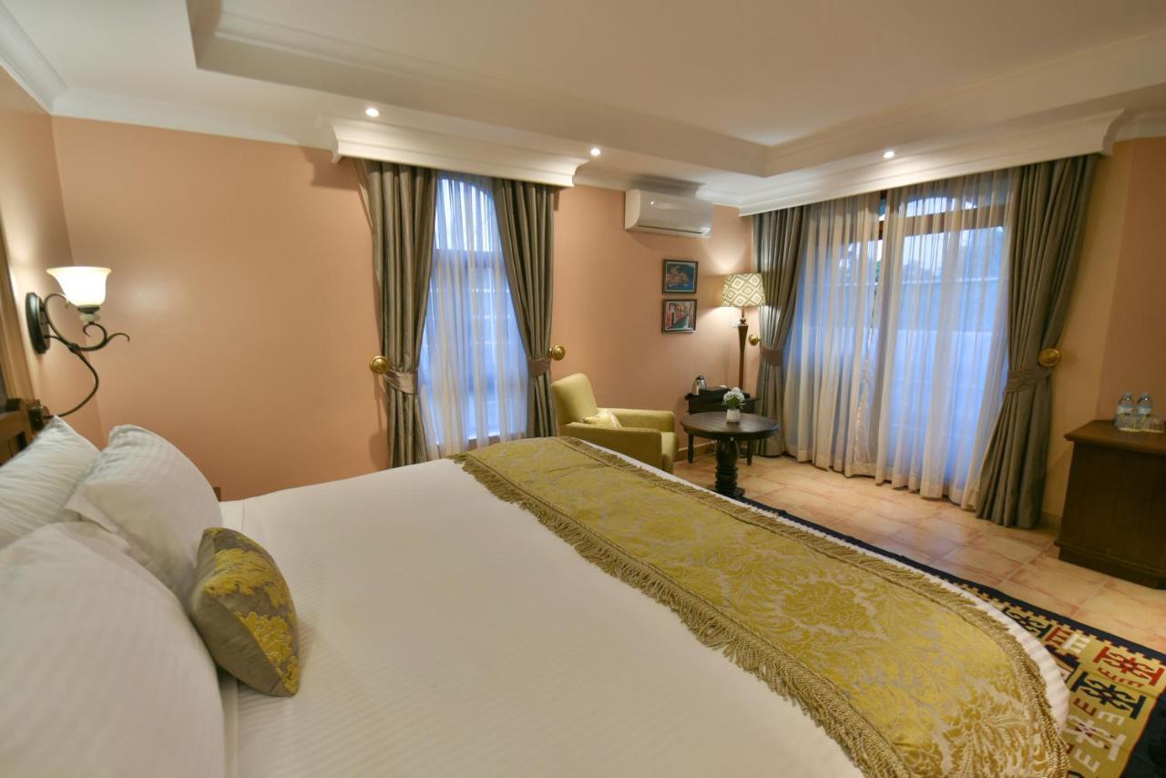 Casa Solada Hotel Kampala Exterior photo